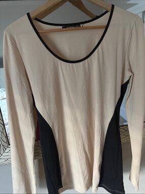 PattyBoutik Beige and Black Long Sleeve Scoop Neck Top size XL cotton